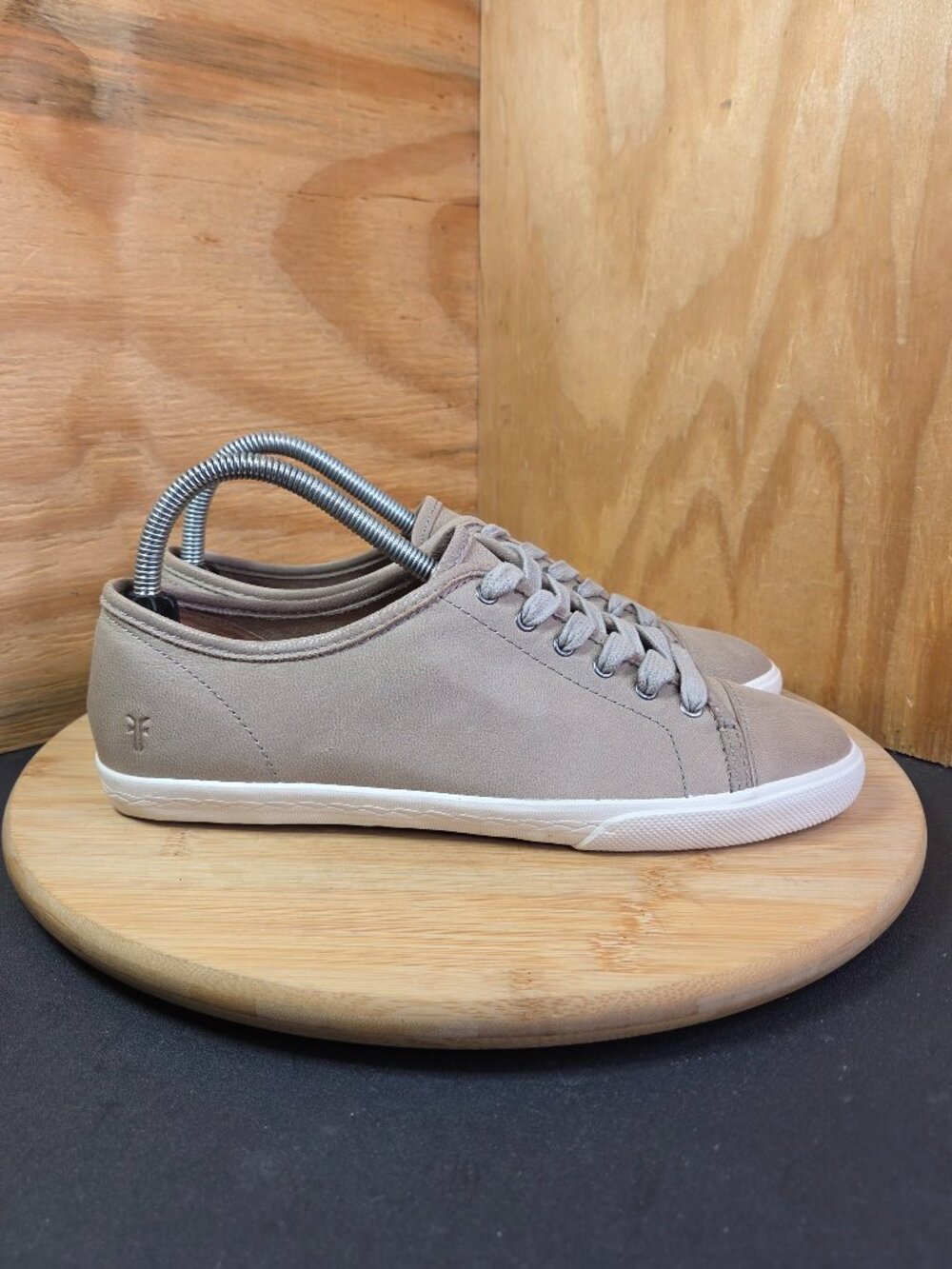 Frye Mindy Womens Gray Soft Leather Low Top Shoes Sneakers Size 9